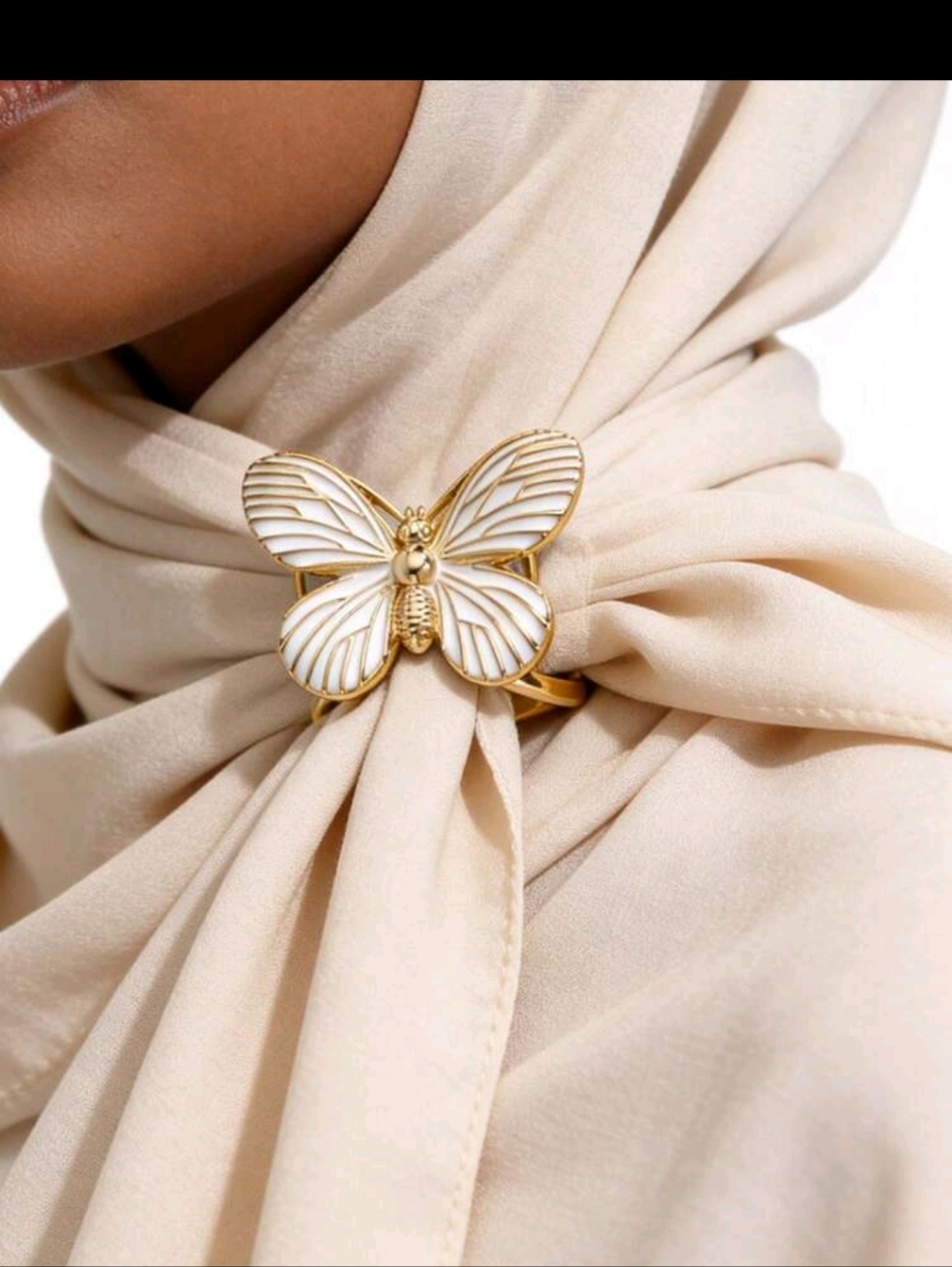🆕️🦋 CREAM & GOLD BUTTERFLY SCARF CLIP ASSESSORY🦋